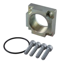 Suction fittings and flanges